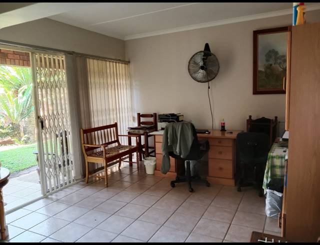 3 BEDROOM HOUSE FOR SALE IN BLUFF